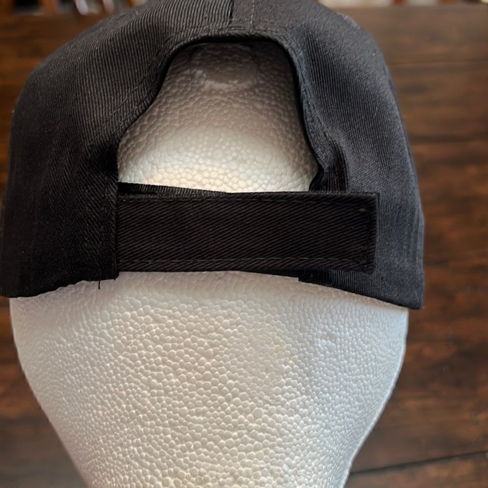 PROUD VETERAN HAT black hat w/ embroidered text & dog tags NWOT New adjustable - Picture 8 of 10